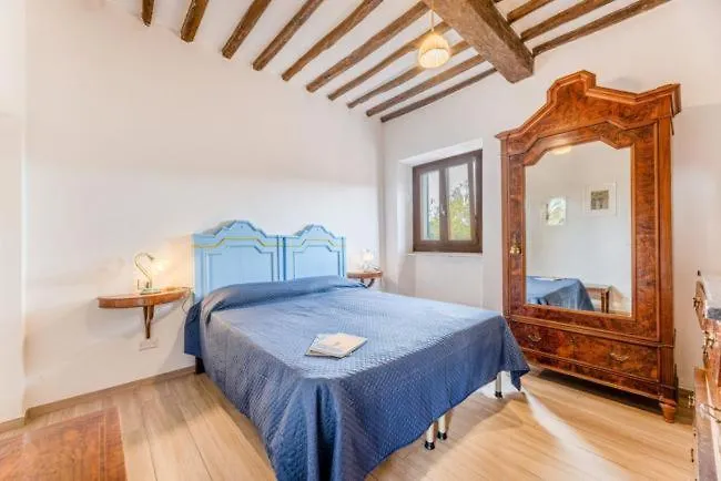 Maria Teresa Apartment