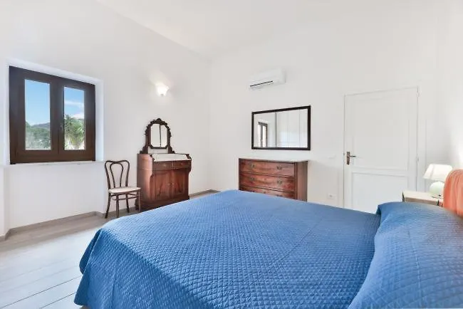 Διαμέρισμα Maria Teresa *